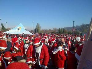Нашествие Санта-Клаусов в Турин